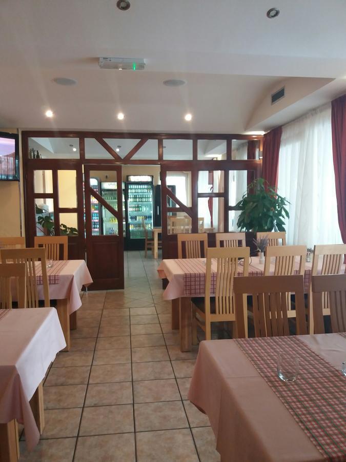 Motel Restoran Gurman Баня-Лука Экстерьер фото